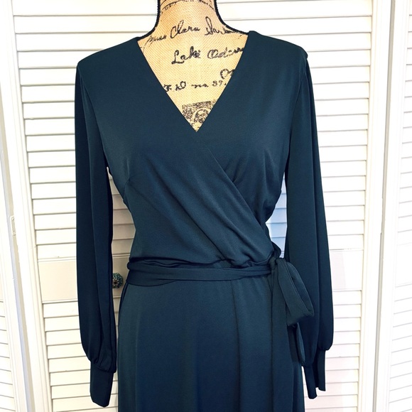 NWT H&M Navy Blue Faux Wrap Midi Dress Size Medium M - Picture 2 of 5